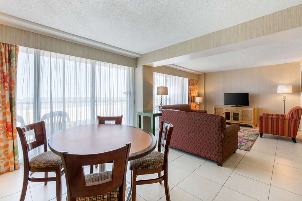 Coastal Hotel & Suites Virginia Beach - Oceanfront Quarto foto